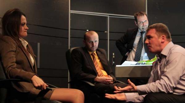 la teatrul nottara adevarul manipulat