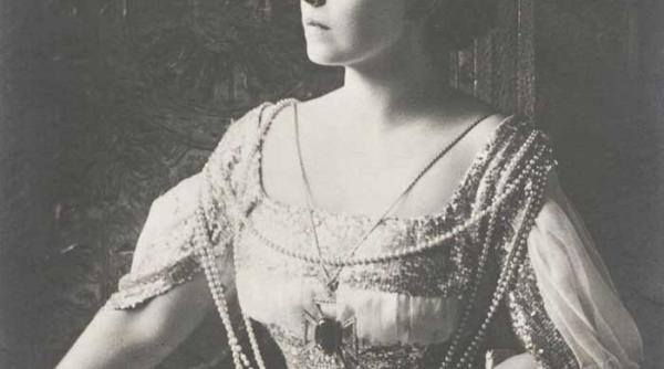 maria regina romaniei povestea vietii mele ii