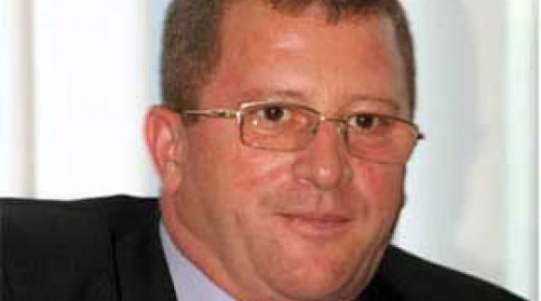 seful vamii albita a fost candidat pdl la senat