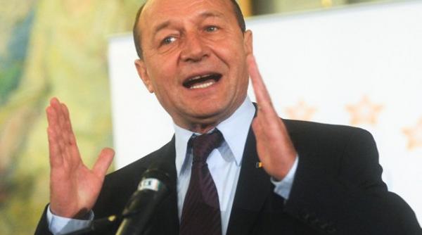 basescu se razbuna pe interne pentru javra ordinara