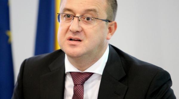 blejnar ca fost procuror ponta mi ar pune in carca si uciderea elodiei