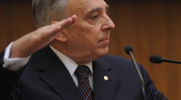 isarescu trebuie stimulata munca nu consumul