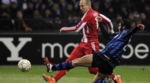 presa italiana il critica pe chivu seara de cosmar pentru roman