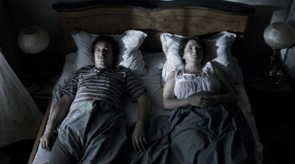 in asteptarea unei comedii romantice