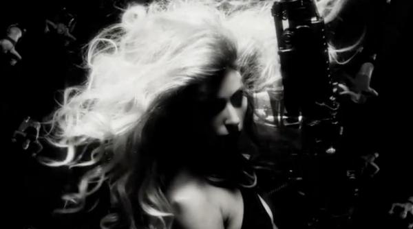 lady gaga naste monstri in born this way vezi noul ei videoclip