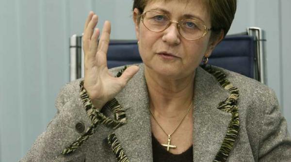 lazescu recunoaste greseala tvr la inmormantarea lui paunescu