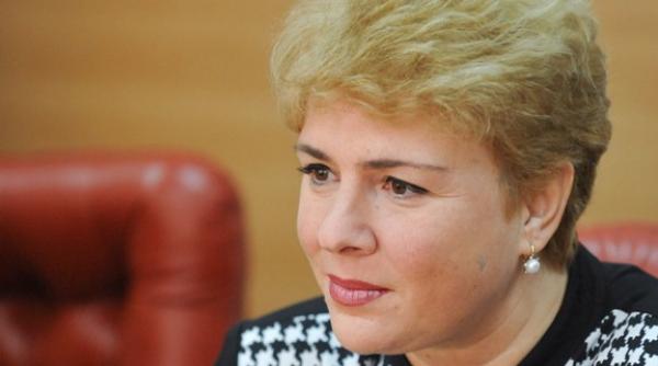 teo trandafir este in coma indusa