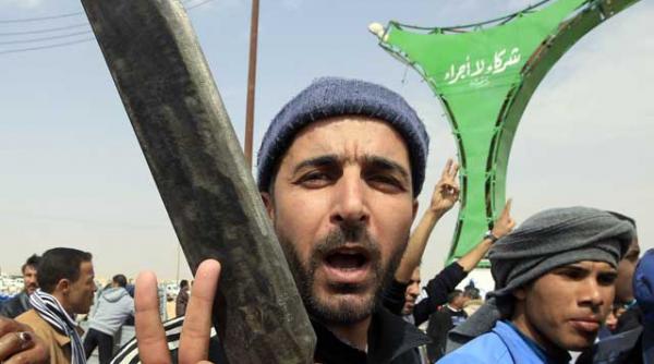 gaddafi isi face scut uman din propriii cetateni