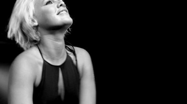 pink le ironizeaza pe britney spears si christina aguilera