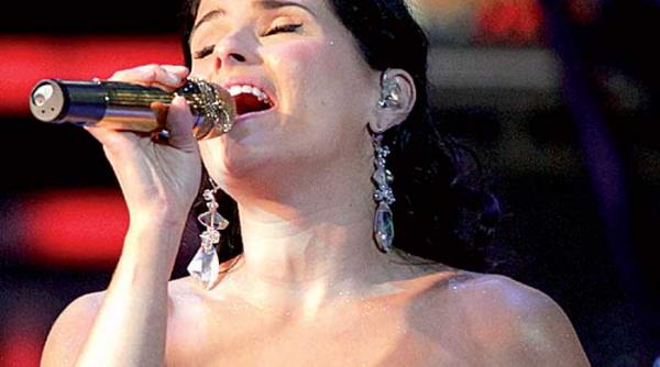 nelly furtado isi spala pacatele