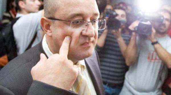 avocatul arestat in dosarul spagii de la anaf cerea bani pentru blejnar