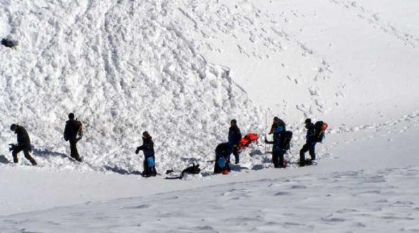 cine ne salveaza de pe munte cand totul pare pierdut