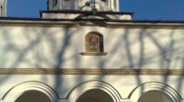 pasind pe urme de suflete pribegi