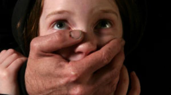 thailanda un seropozitiv a violat 400 de copii