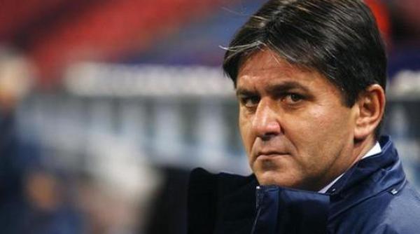 lacatus nu se gandeste la demisie le cer scuze tuturor fanilor stelisti