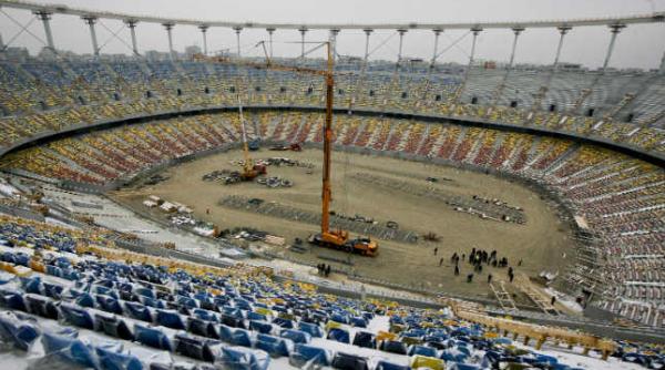 luni incepe montarea acoperisului la stadionul national