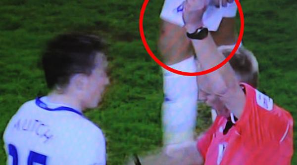 video un arbitru englez a inventat cartonasul invizibil