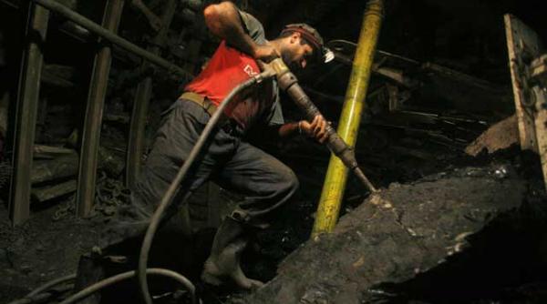 stafia lui pinalti ii ia de prosti pe romani