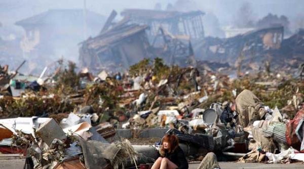 japonia este lovita de trei dezastre