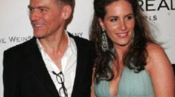 bryan adams tatic in premiera la 51 de ani