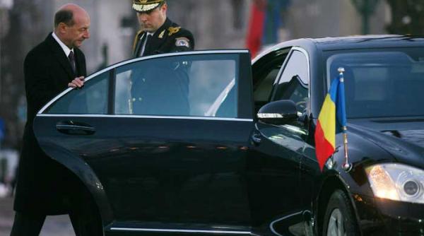traian basescu se gandeste sa demisioneze in 2012