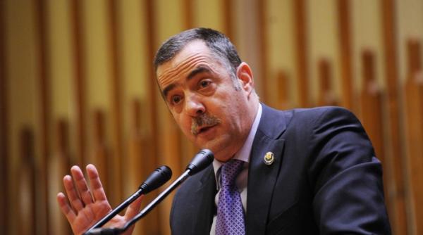 vechea garda a pdl maraie la basescu