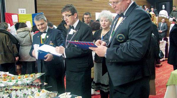 vinul universul sorbit dintr un pahar