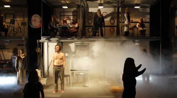 rinocerii sau rasturnarea valorilor