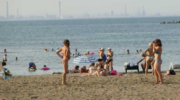 statul responsabil de turismul scump