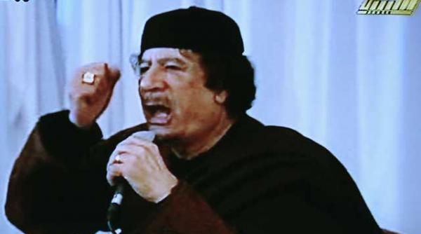 gaddafi a innebunit vom dobori avioane civile