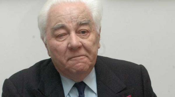 a disparut dintre noi criticul romul munteanu