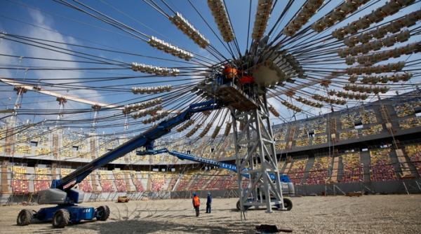a inceput ridicarea acoperisului la stadionul national