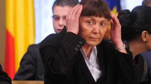 basescu si pd erau incomodati de monica macovei