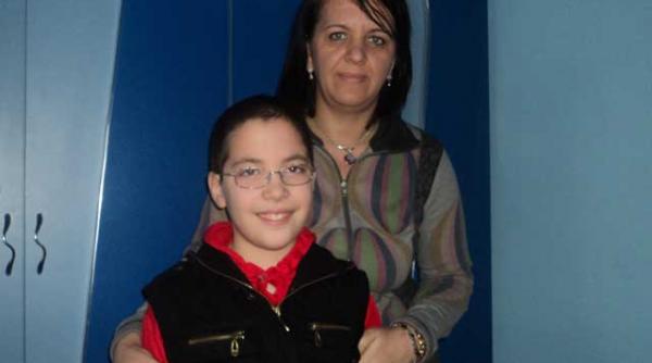 cum se poate juca ping pong cu un copil