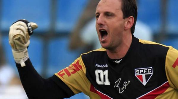 portarul golgeter rogerio ceni al 100 lea gol din cariera video