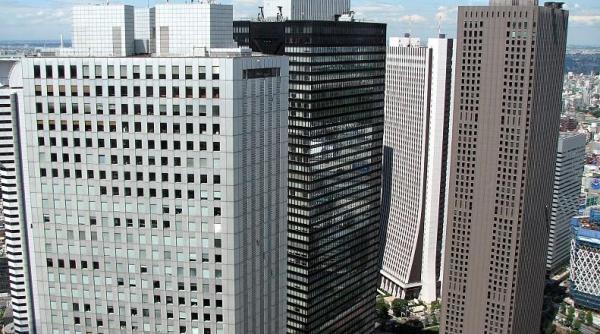 vezi cum s au leganat zgarie norii in timpul cutremurului din japonia