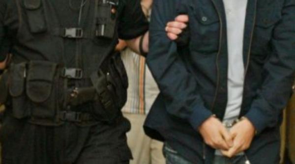 19 vamesi de la vama siret cercetati in libertate