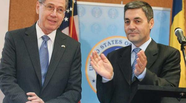 autostrazi prin privatizarea energiei