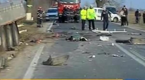 grav accident de circulatie pe dn 7 patru morti