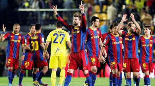 barca bate la villarreal si e la 8 puncte de real