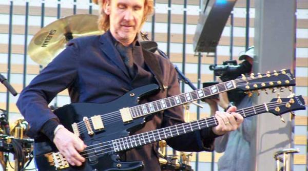 mike the mechanics si papa roach la bucuresti