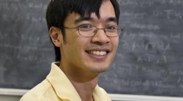 el este cel mai destept om din lume are un iq de 230