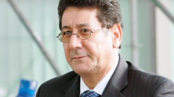 un fost ministru al lui gaddafi a fugit in malta