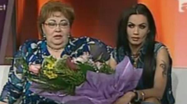 oana zavoranu s a impacat cu mama ei video