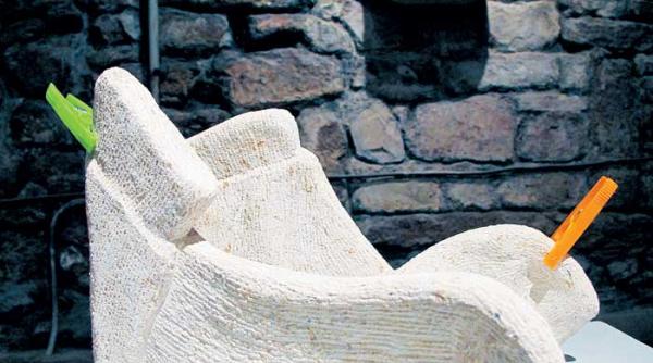 omul care materializeaza emotii si stari