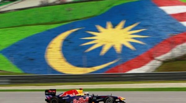 formula 1 vettel va pleca din pole position in malayezia