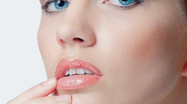 machiajul care intinereste