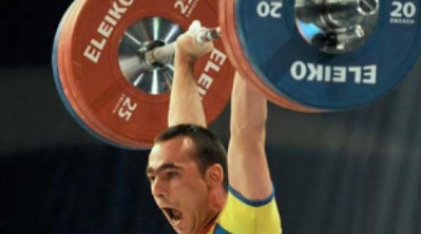 o medalie de aur si doua de argint la ce de haltere