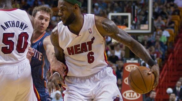 nba lebron james l a depasit pe kobe bryant la vanzarile de tricouri