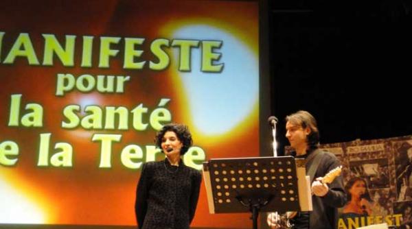 200 de proprietari in padurea indragostitilor